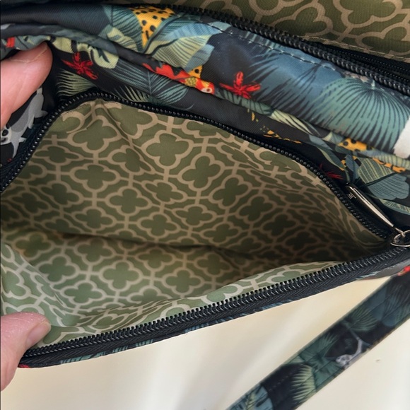 Lug Carousel XL Crossbody Wildlife Jungle Pattern Bag RFID - Picture 12 of 14